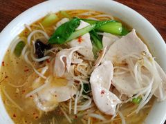 -金家小金碗云南过桥米线