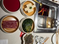 -海底捞火锅鲜切牛肉主题店(长寿路店)