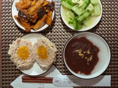 咸蛋黄狮子头-十面春风·江南面馆(崇宁路店)