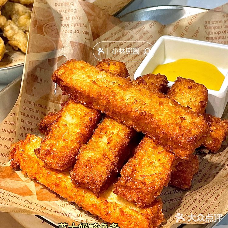 臭豆腐牛腩+肥肠牛蛙鸡煲，什么神仙搭配⁉️