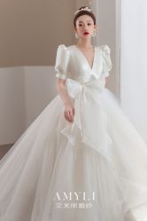 -艾米丽婚纱礼服