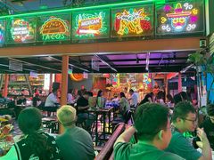 -Famous肥猫墨西哥音乐餐吧(五棵松华熙LIVE店)