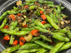 -堂瓦里·33年传统赣菜(第一街区店)