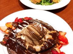 -Pancakes on the rocks(Darling Harbour)