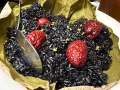 荷香乌米饭-吴越荣记苏州菜·松鼠桂鱼100%活鱼现做(月光码头店)