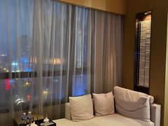 -杭州逸酒店(西湖武林店)