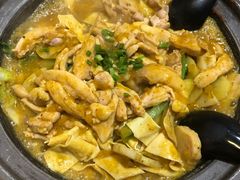 -极有家小鱼小鸡石锅煲(佳兆业店)
