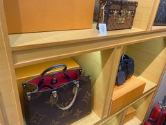 -沐渔二手奢侈品黄金手表包包回收·中古店(广州塔店)