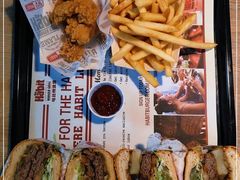 -The Habit Burger Grill 哈比特汉堡(复兴soho店)