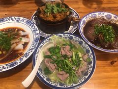 -杨三孃跷脚牛肉(西外棕榈岛店)