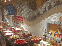 -老牌坊云南鱼豆花火锅(爱建店)