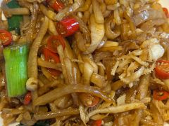 -廖师傅大蒜炒腊肉(袁家岭店)