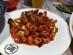 -肥肥虾庄·金牌油焖大虾(东湖欢乐谷店)