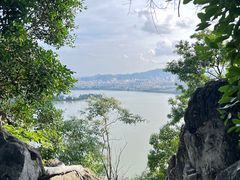 -星湖旅游景区七星岩