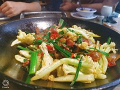 有机花菜炒老腊肉-灶东家民间菜(回兴店)