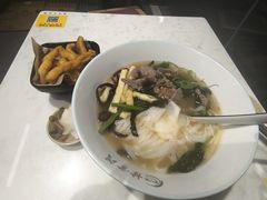 -甘掌门·化州驰名牛杂粉(越秀店)