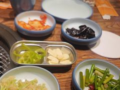 -明洞阿姨·韩式酱蟹烤肉·创意料理(三元桥店)