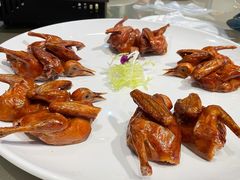 脆皮乳鸽-大梅沙海鲜汇(岳麓店)