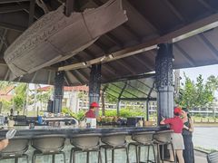 -Sunset Bar(丹绒亚路香格里拉店)