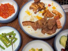 -明洞阿姨·韩式酱蟹烤肉·创意料理(三元桥店)