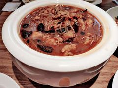 小鸡炖蘑菇-上关雪東北菜(中房金谊店)