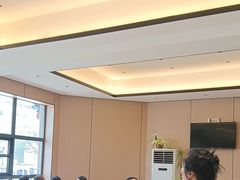 -梅利汴京烤鸭•开封豫菜地标店(铁北街店)