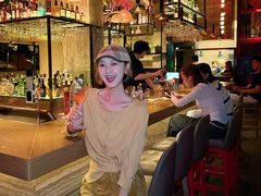 -FOUR PLAY BAR