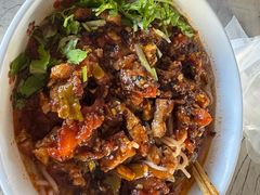 火烧肉米线-老奶烧肉米线