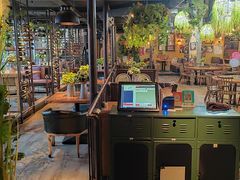 -临界音乐酒馆·小龙虾·江湖菜(华熙LIVE·鱼洞店)