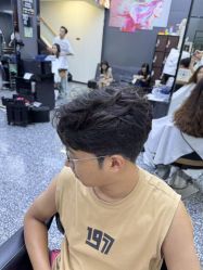 -藤野造型专业烫染接发