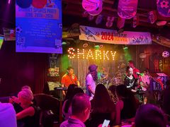 -鲨鱼美式餐厅酒吧Sharky