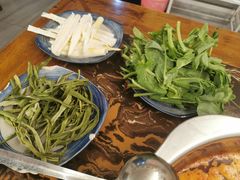 -艾嬢七八九老火锅(37年李子坝店)