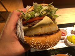 -The Habit Burger Grill 哈比特汉堡(复兴soho店)