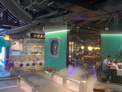 -佬麻雀·新湘菜(珠海金发购物中心店)