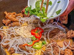 -锅当当铁锅炖烀饼王(长泰广场店)