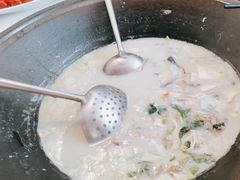 -陈大锅·岳阳鱼馆·地道岳阳菜(美食街店)