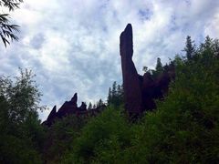 景点-峡谷浮石林景区