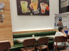 -佰搭果·广式茶餐厅(西华路店)