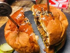 -HIGH FIVE哈福手工汉堡(桂林路店)