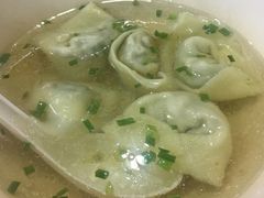 汤馄饨-潘国仙耳光馄饨(黄家阙路店)