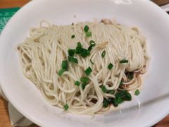 -诚铭记·虾仁汤包·成都小吃(融创店)