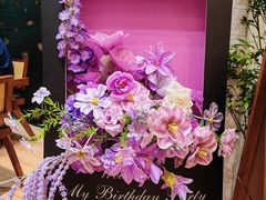 -Mark&Mars Restaurant