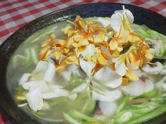 姜花浸生坑鲩-龙桥私厨·姜花菊花过桥鱼·顺德菜(容桂店)