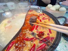 -鸿姐老火锅(疁城新天地店)