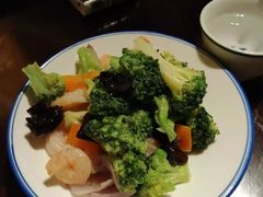 西兰花炒虾仁-咸亨酒店
