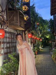-一揽芳华汉服旗袍体验馆(拙政园店)