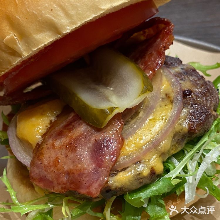 中山探店|一口下去敲满足的汉堡包🍔!