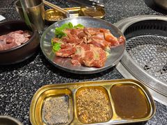 -红泥小火炉·东北泥炉烤肉(天一旗舰店)