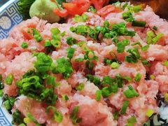 金枪鱼中落肉盖饭-角落里(中山公园店)