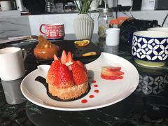 草莓达克瓦兹-chenity  cafe